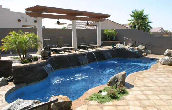 Custom Fiberglass Pool Builder